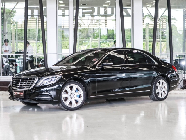 MERCEDES-BENZ S-CLASS W222 (ปี13-ปัจจุบัน) S 500e Excutive AT ปี 2017 ราคา 1,790,000.- (#59905QD0202)