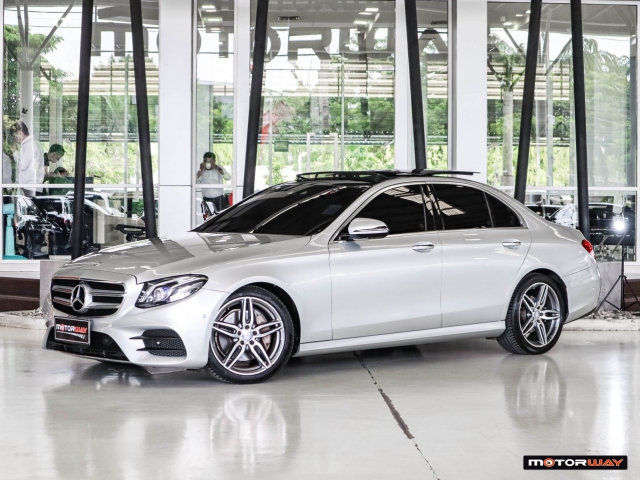 MERCEDES-BENZ E-CLASS W213 (ปี16-18) E 220d AMG Dynamic AT ปี 2017 ราคา 1,699,000.- (#59905QL0802)