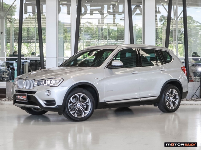 BMW X3 F25 (ปี10-15) xDrive20d  Highline AT4WD. ปี 2015 ราคา 990,000.- (#59905RL0605)