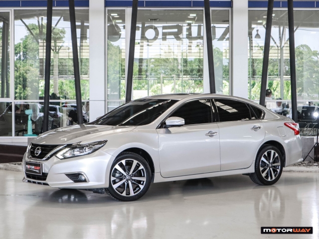 NISSAN TEANA โฉมปี (14-20) 2.0 XL NAVI AT ปี 2020 ราคา 658,000.- (#59905RM1701)