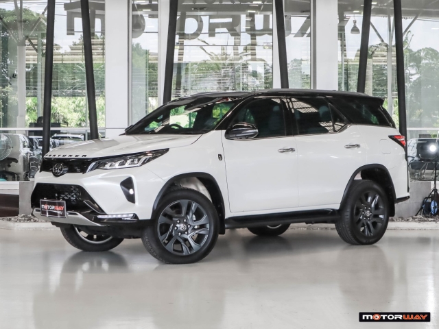 TOYOTA FORTUNER โฉมปี (15-23) 2.8 Legender 4WD (60Year) AT4WD. ปี 2023 ราคา 1,580,000.- (#59905RO1401)