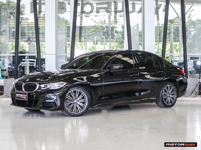 BMW SERIES 3 G20 (ปี19-26) 320d M-Sport AT ปี 2022 ราคา 1,680,000.- (#59905RO2801)